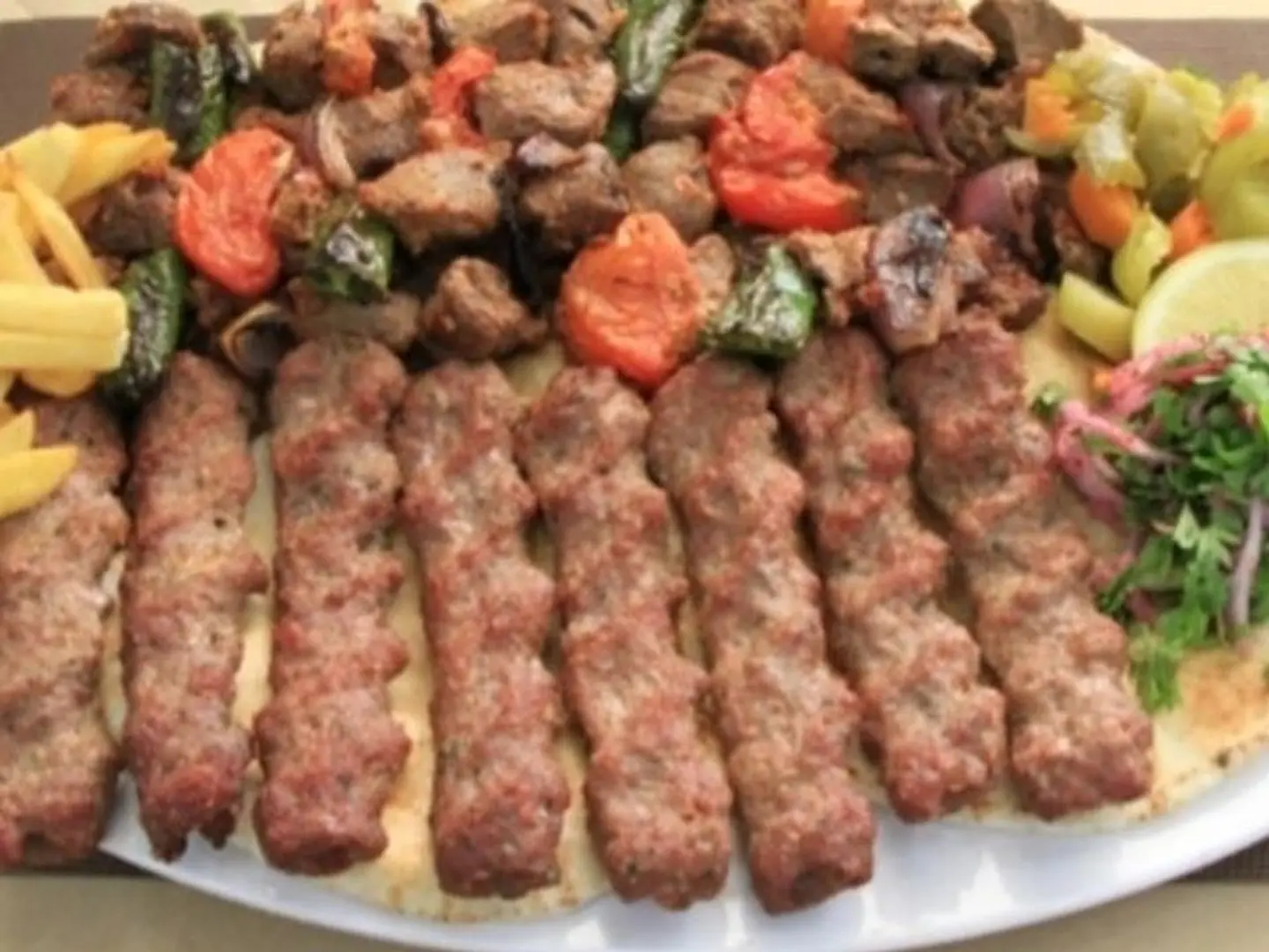 نص كيلو مشكل مشاوى