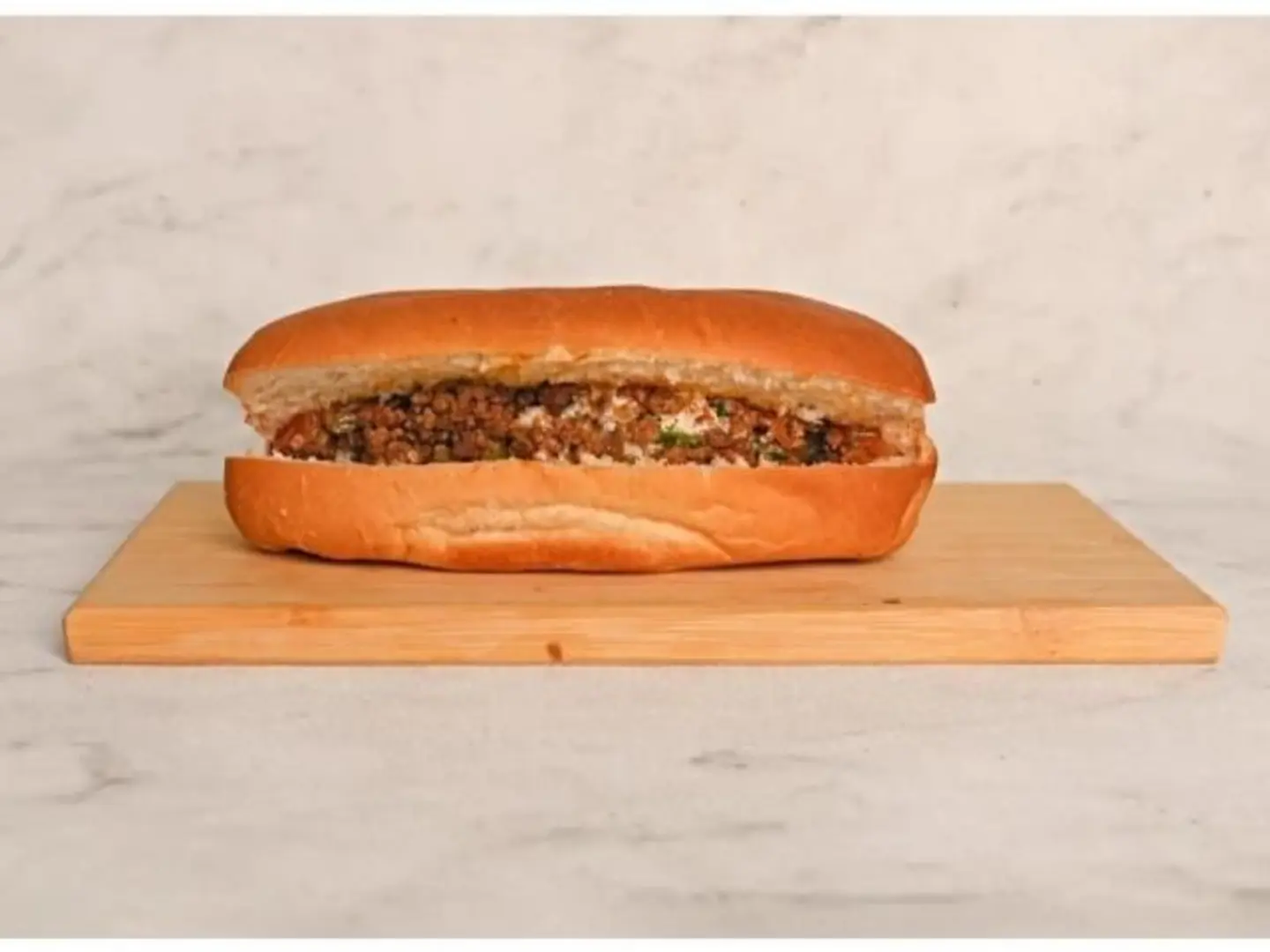 ساندوتش مفروم مع الحمص