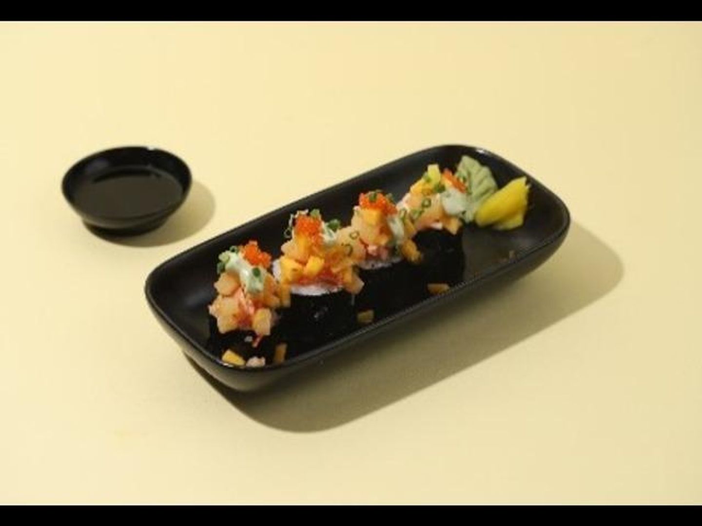 Spicy Crab And Mango