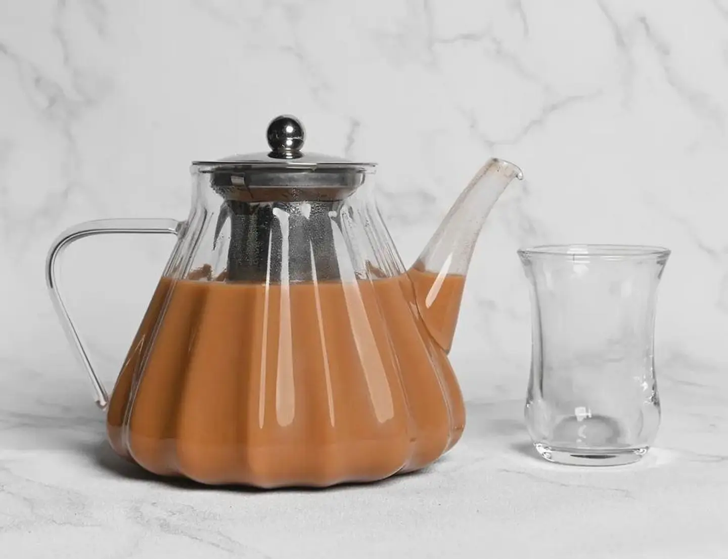 براد شاي عدني