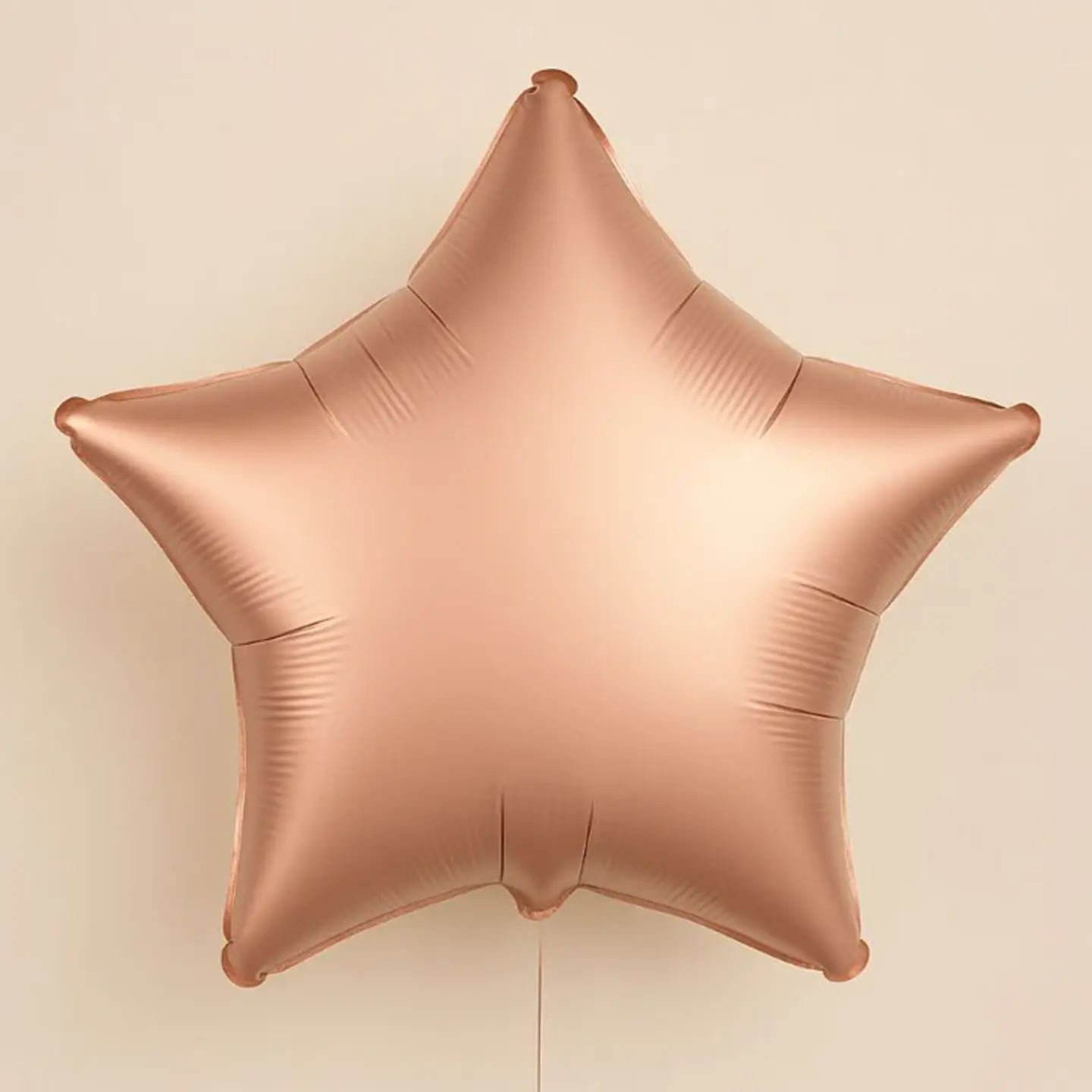 بالون من رقائق معدنية على شكل نجمة
