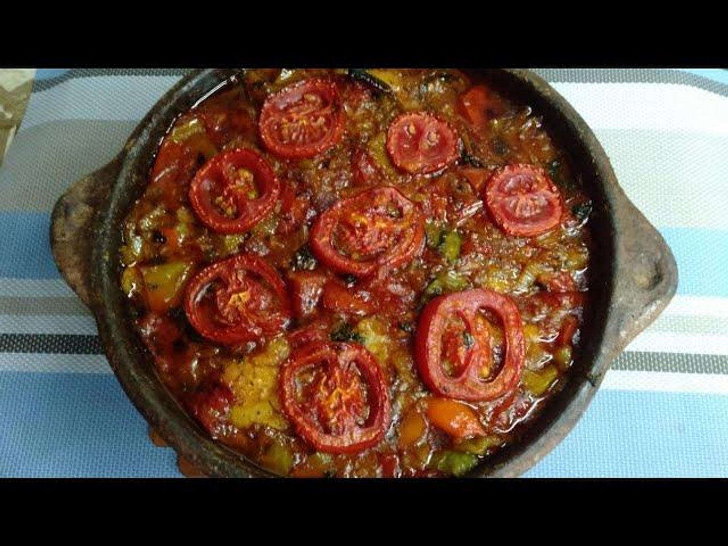 طاجن فيليه أحمر