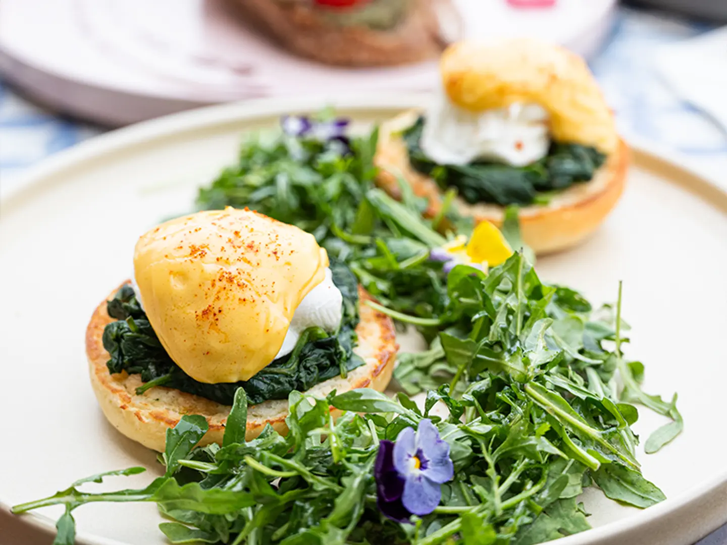 Pixie’s Spinach Blossom Benedict