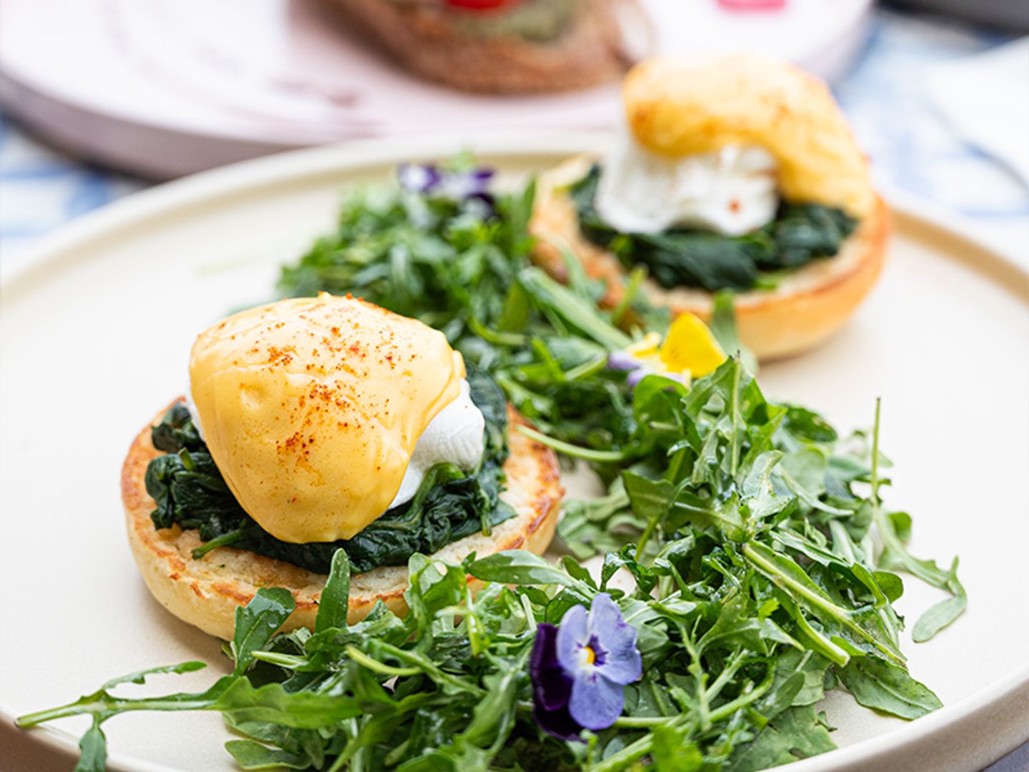 Pixie’s Spinach Blossom Benedict