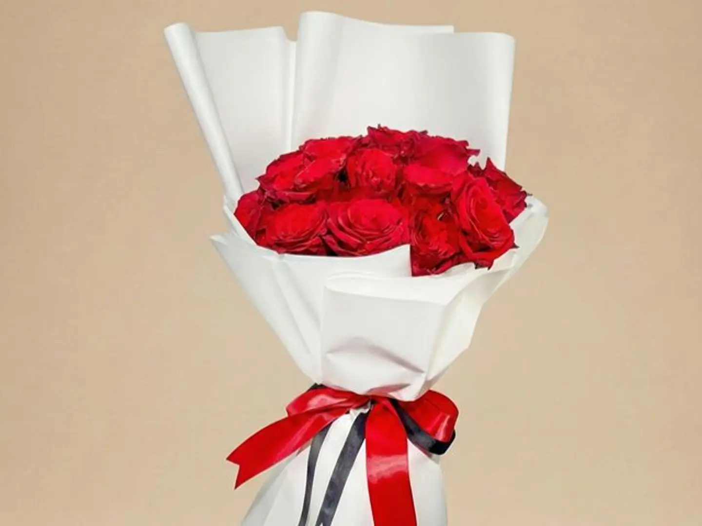 Classic Red Roses Bouquet