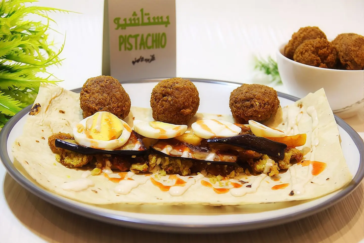 ساندوتش فلافل مشكل