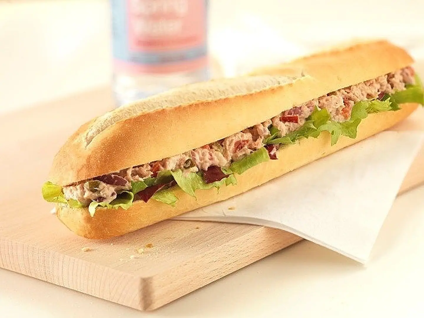 ساندوتش تونة