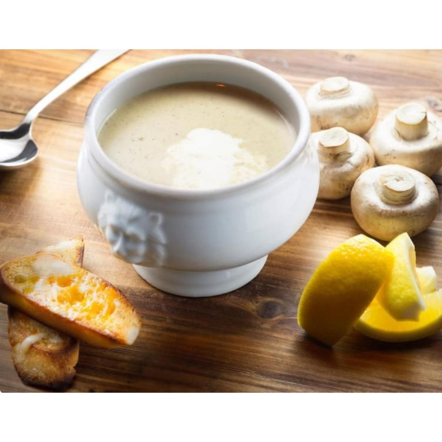 شوربة فطر كريمة