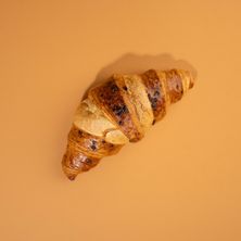 كرواسون الشوكولاتة والبندق
