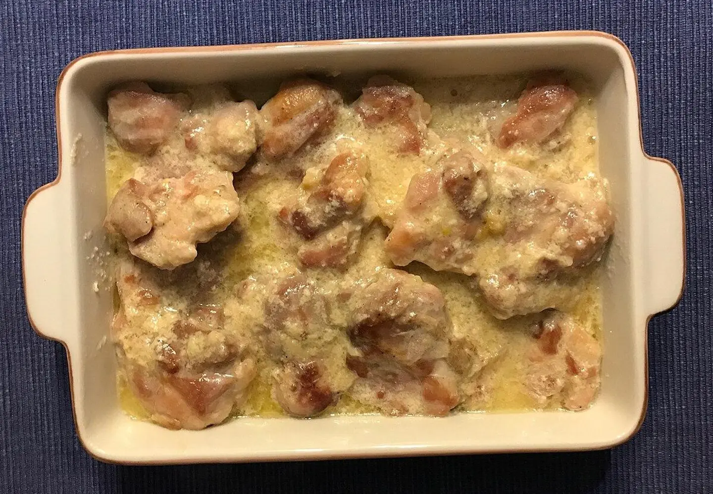 صينية كريمة وجبنة