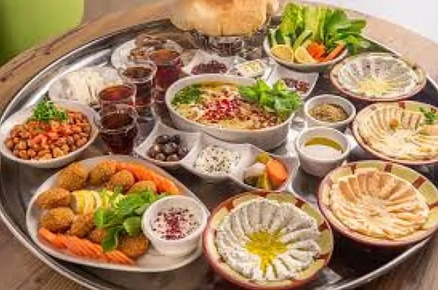 فطور فتوح شامي 1 فول حمص فلافل