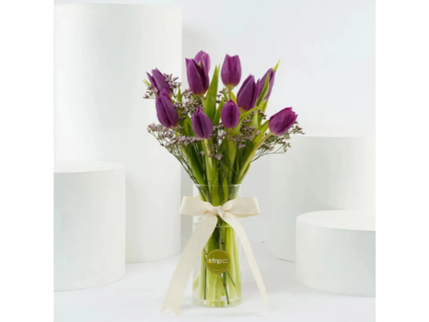 مزهرية توليب أرجوانية من أحلام