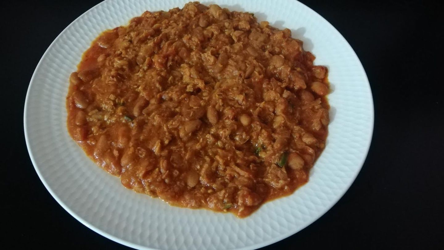 صحن فاصوليا مع تونة