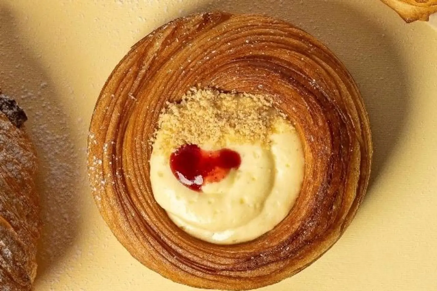 بانز تشيزكيك الفراولة