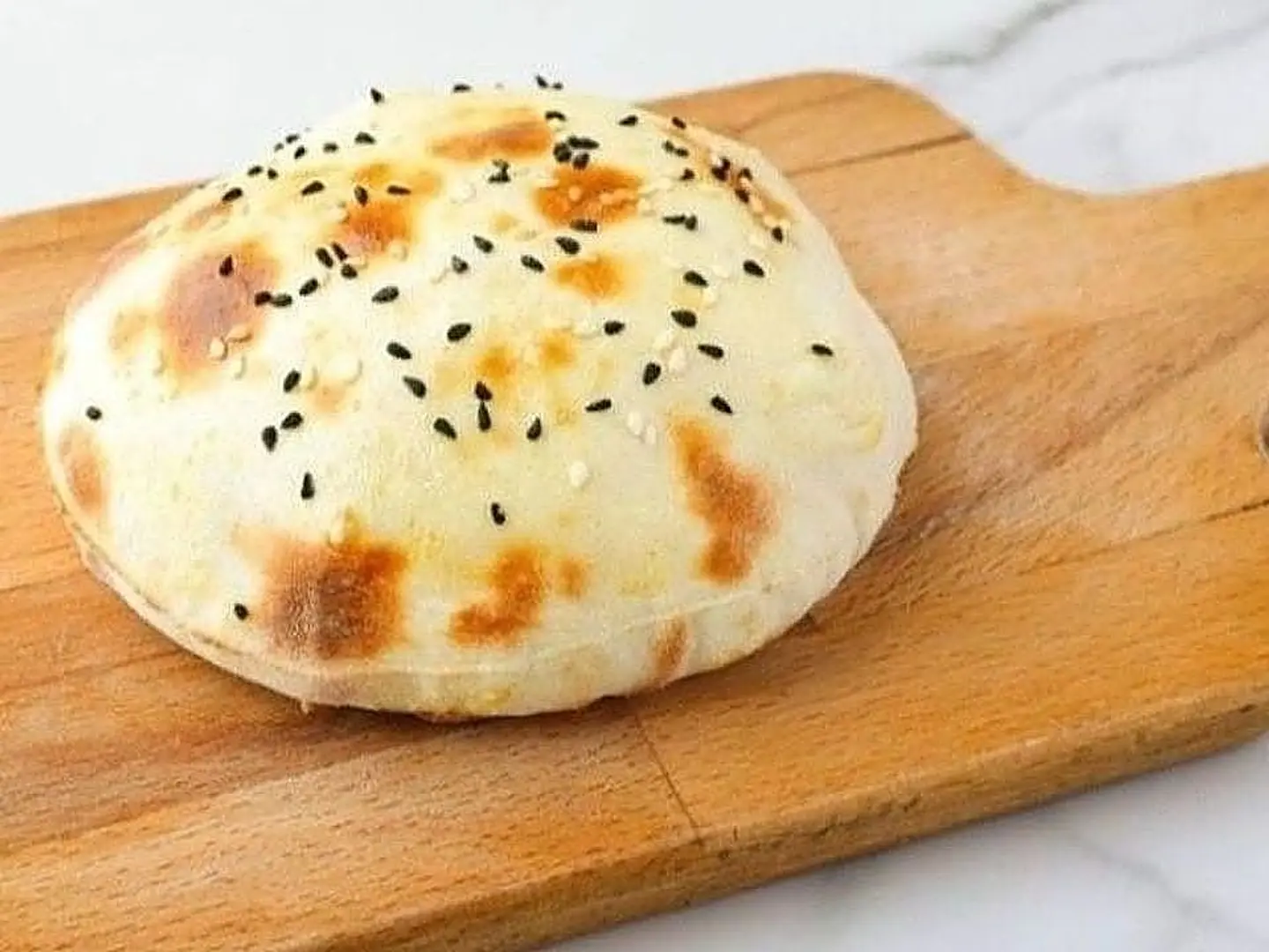 مدور جبن حلومي خضار