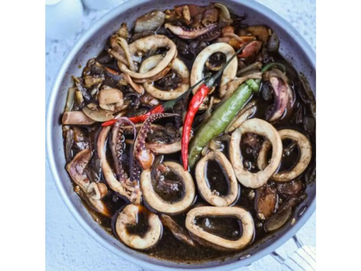 Adobo Pussit