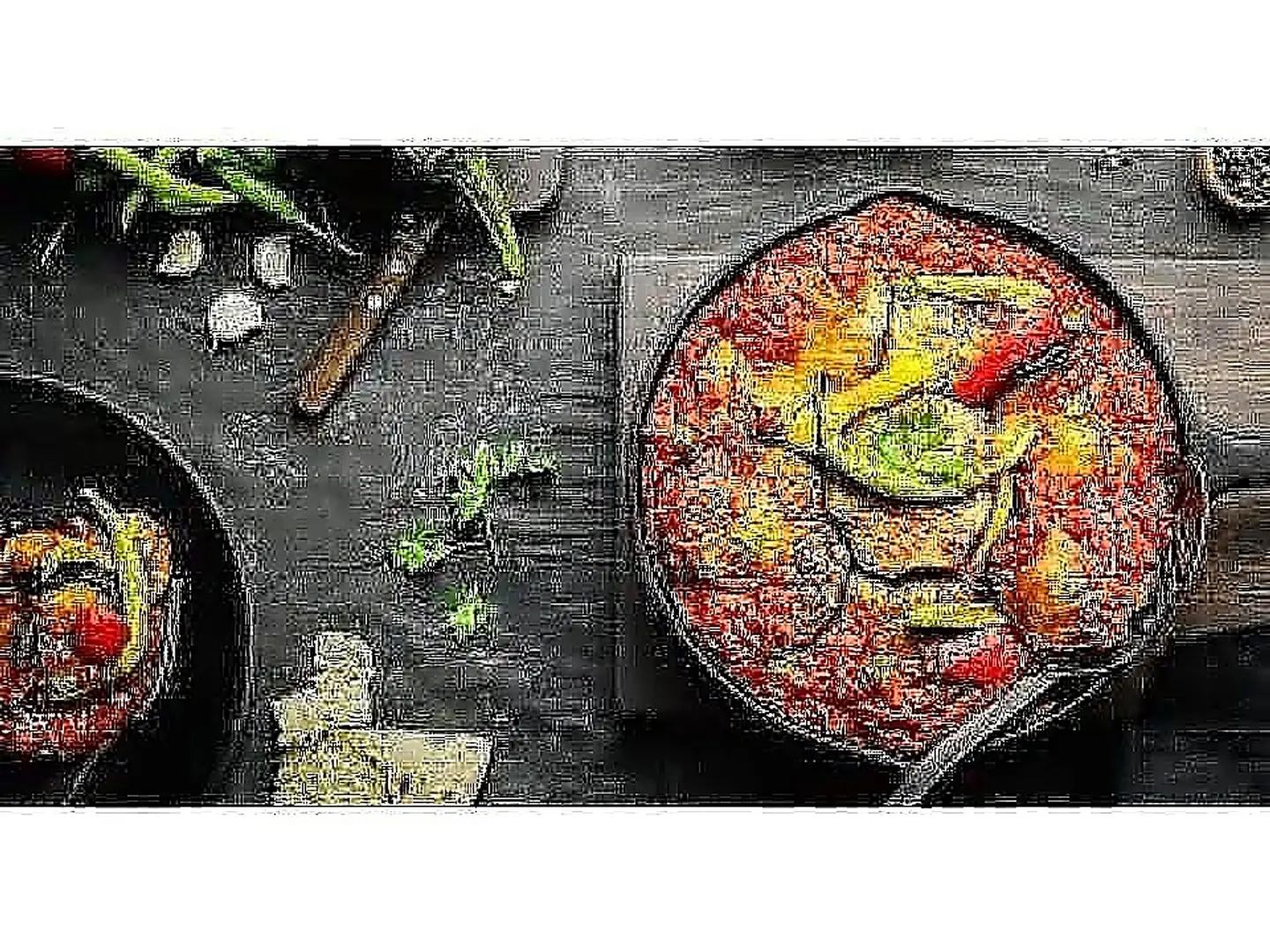 طاجن مسقعه اللحم المفروم