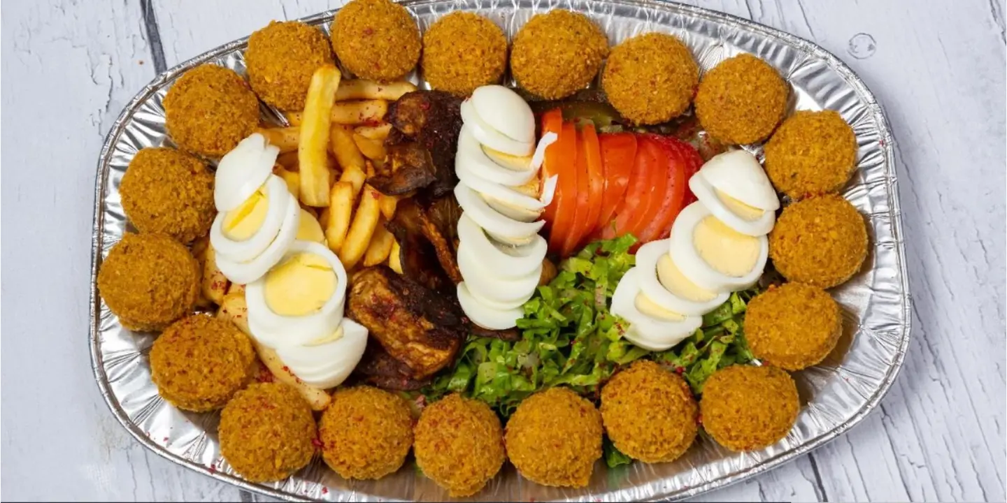 صحن فلافل مشكل كبير