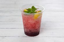 عصير تحطيم التوت