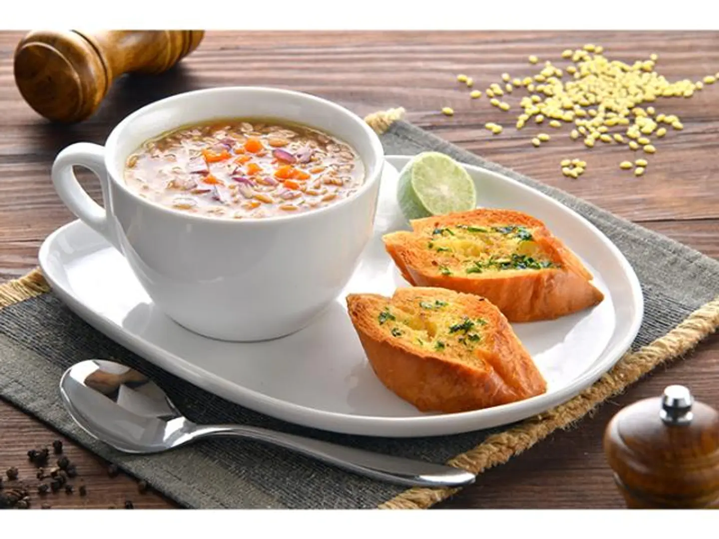 شوربه عدس