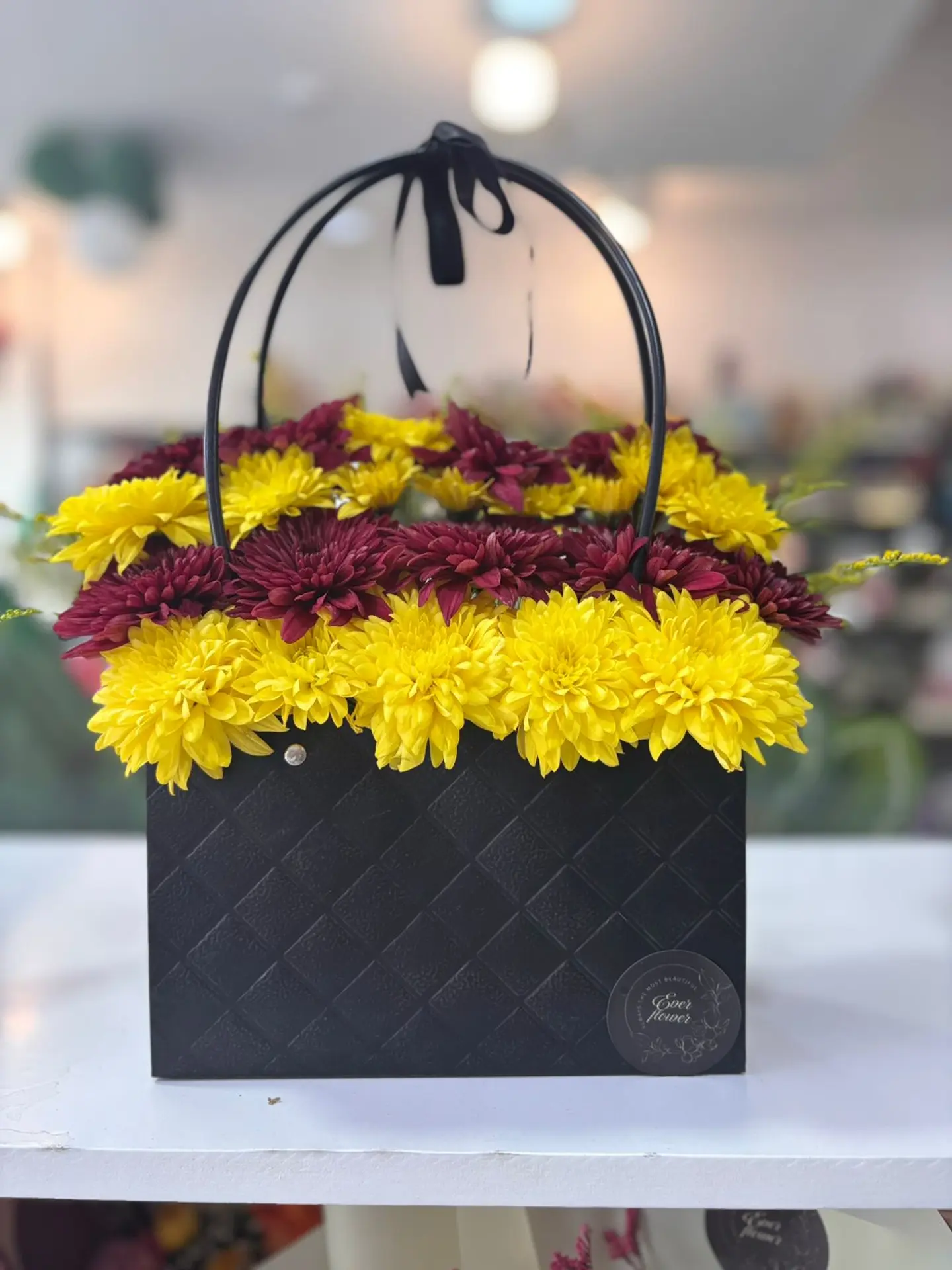 جمال الورود المشكله في سلة حب