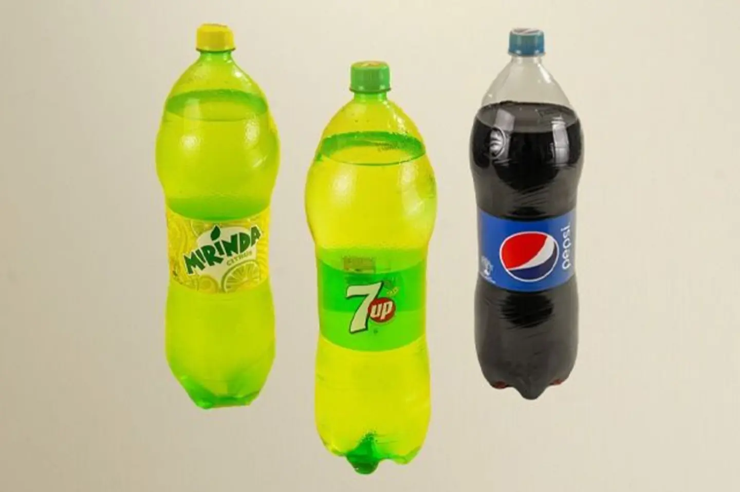 مشروب غازي حجم عائلي