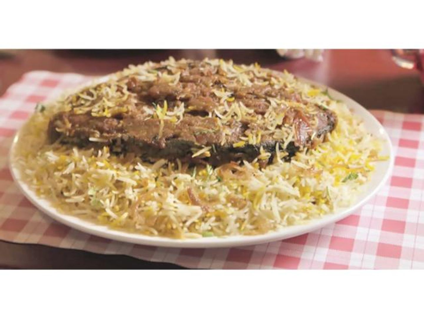 سمك مع الرز