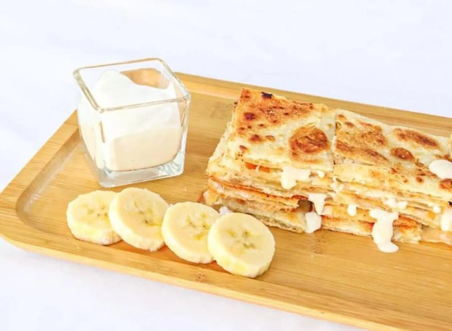 مطبق قشطة وموز