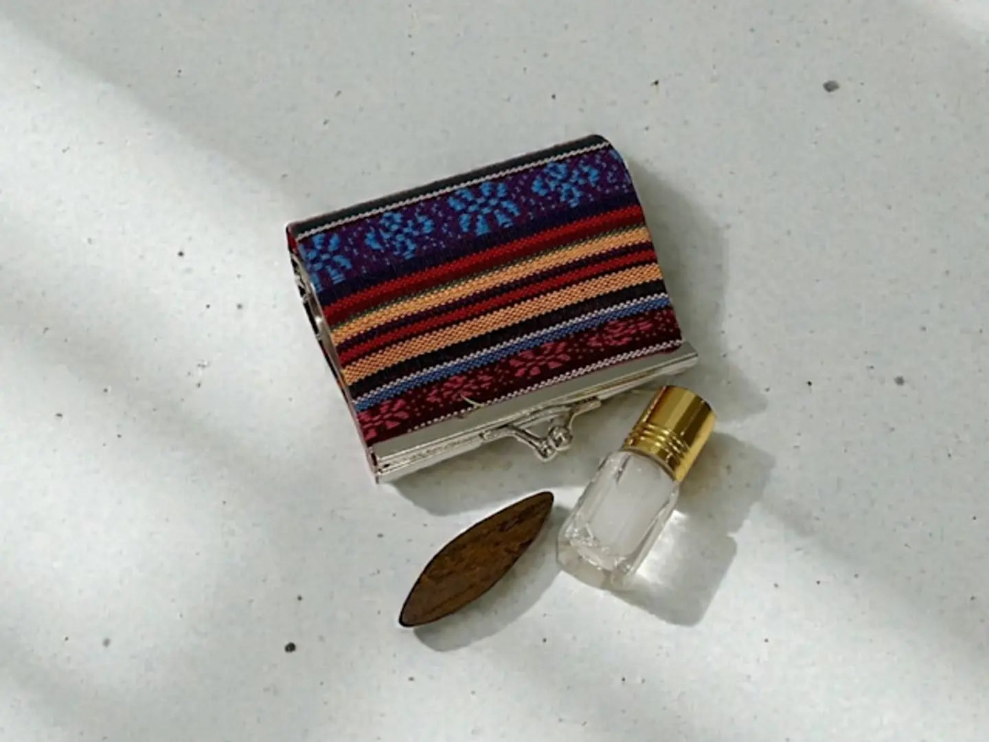 شنطة توزيعات بخور ومسك