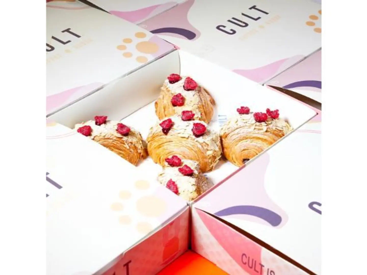 Almond & Berry Box