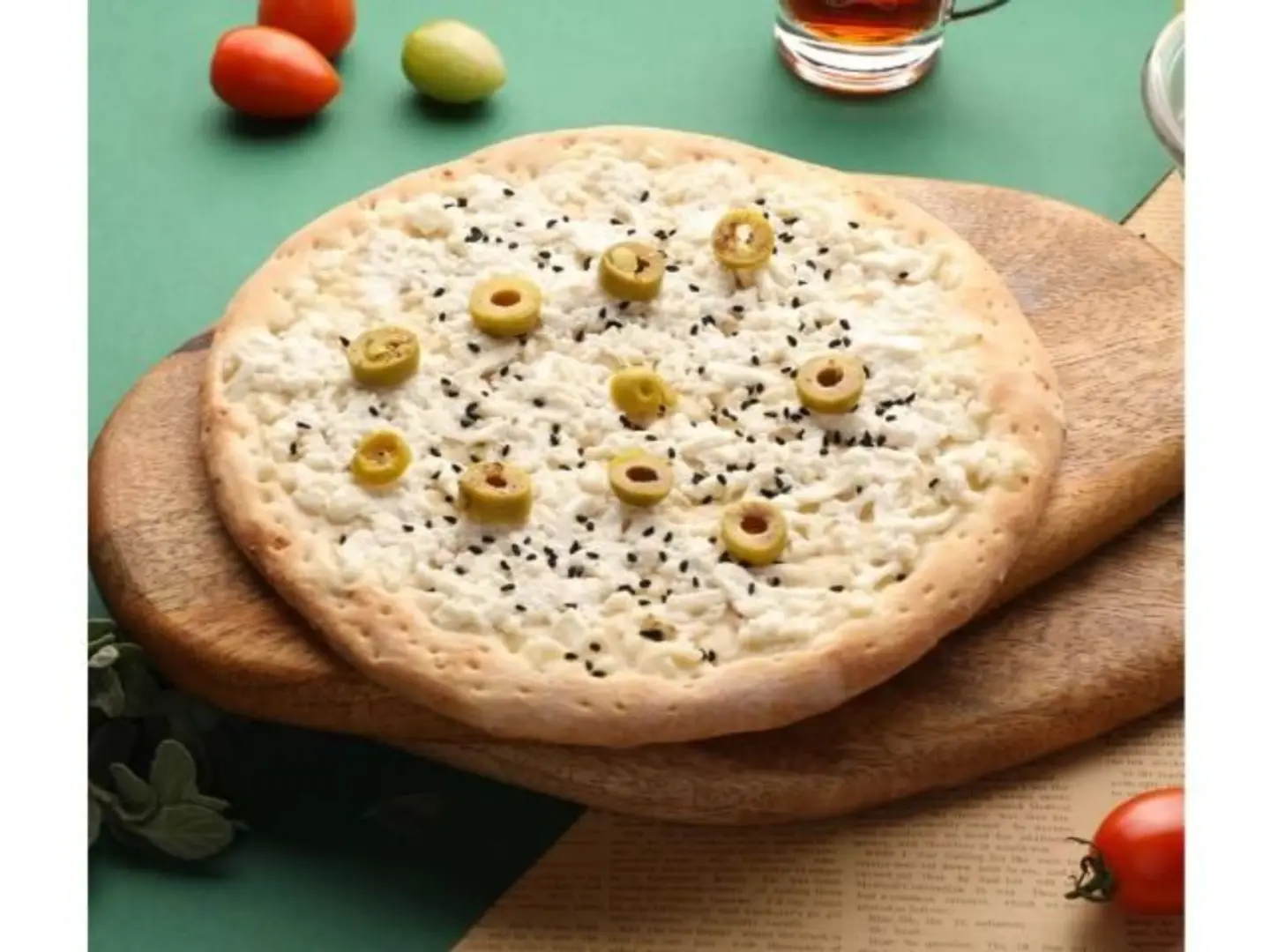 جبنة مع زيتون