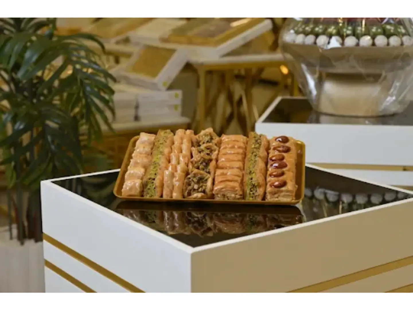 بقلاوة مشكلة - صغير