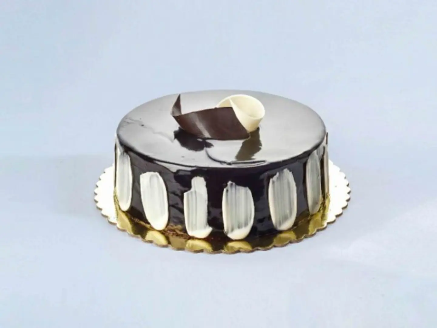 قالب كيك شوكولاتة بني