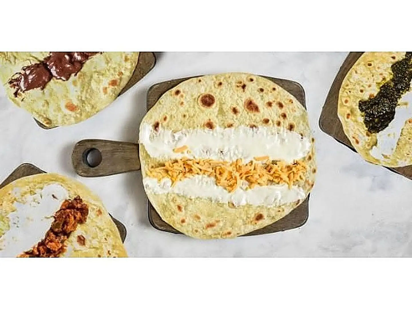 ساندوتش شباتي جبن مشكل