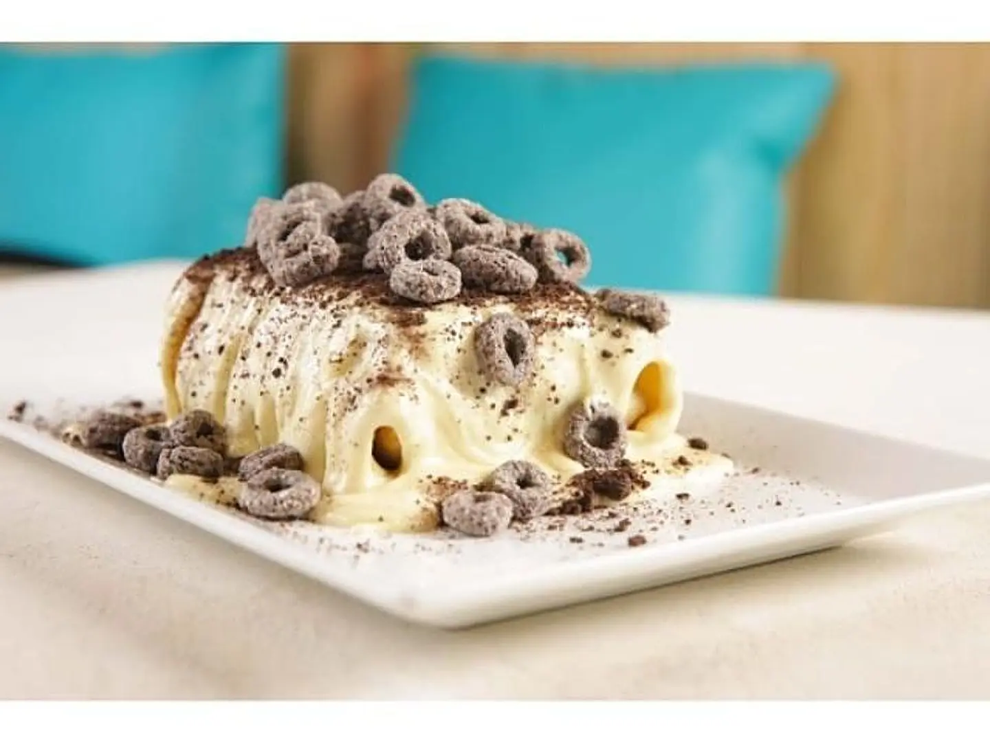 مخدة الاسطورة