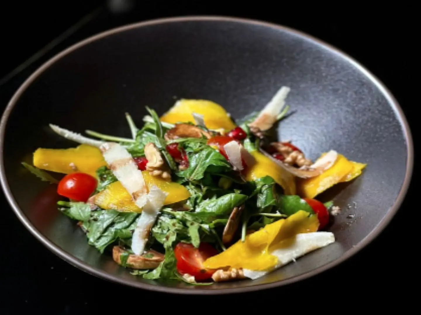 سلطة الجرجير بالرمان