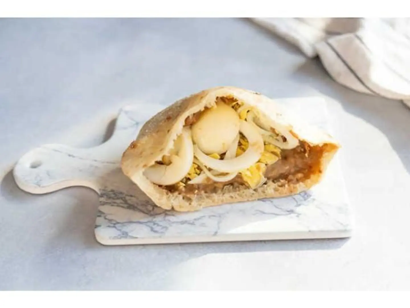 Foul Sandwich With Eggs