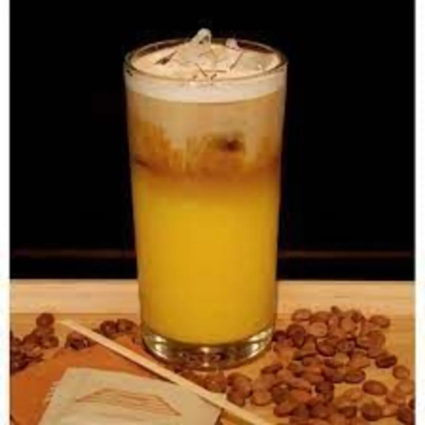 ايس زعفران لاتيه