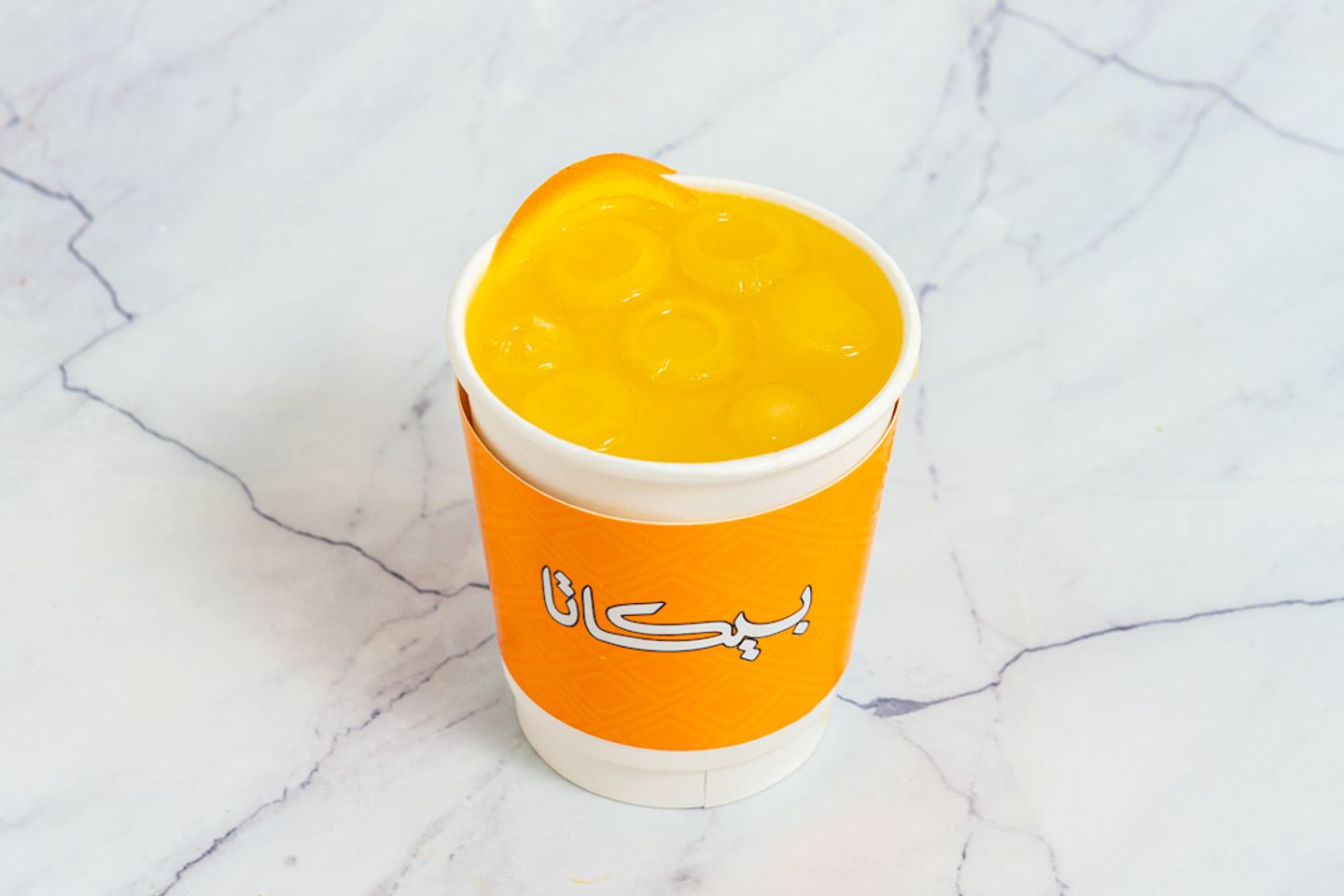 عصير برتقال طازج