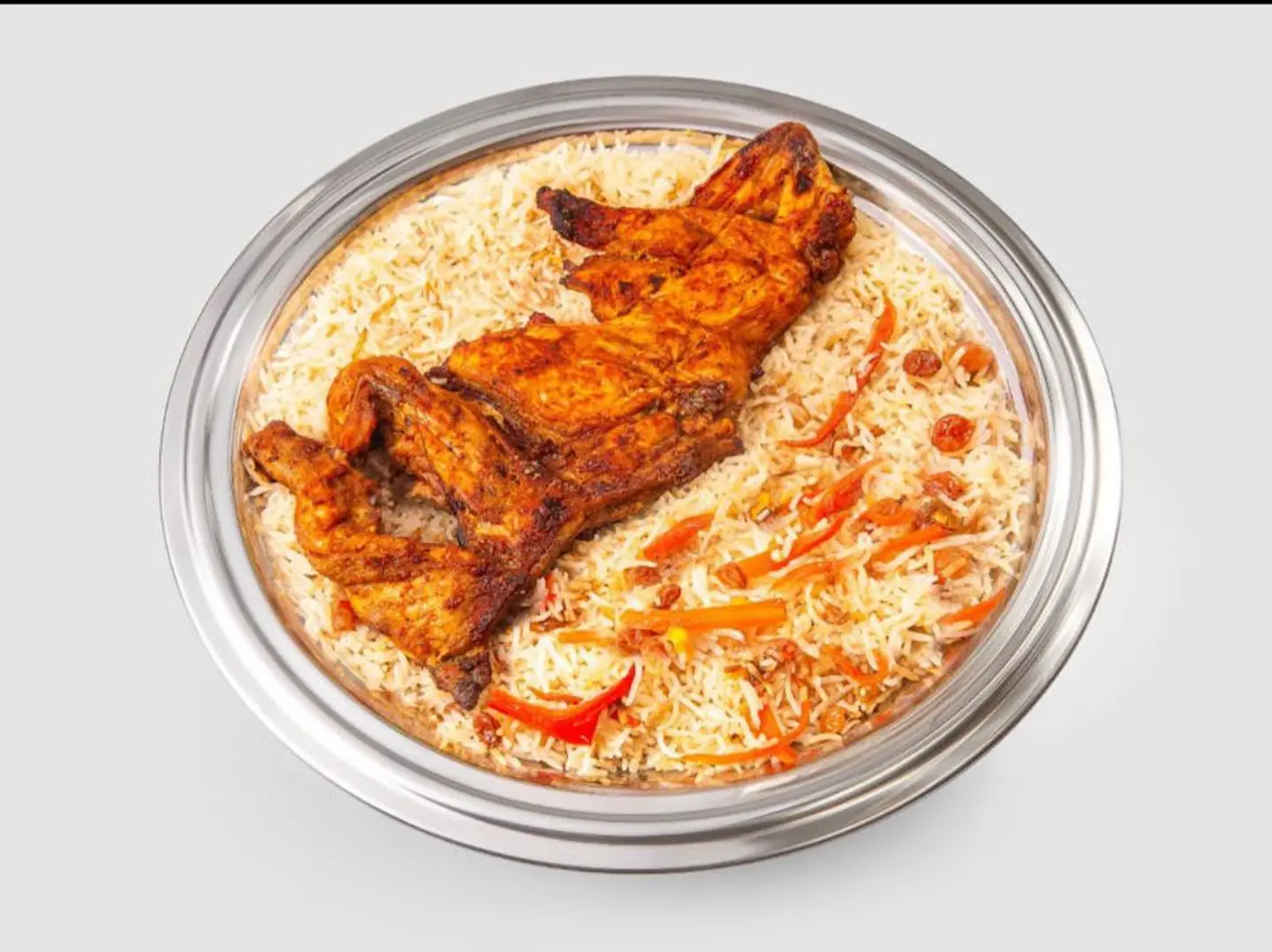 نص حبة على الفحم مع رز