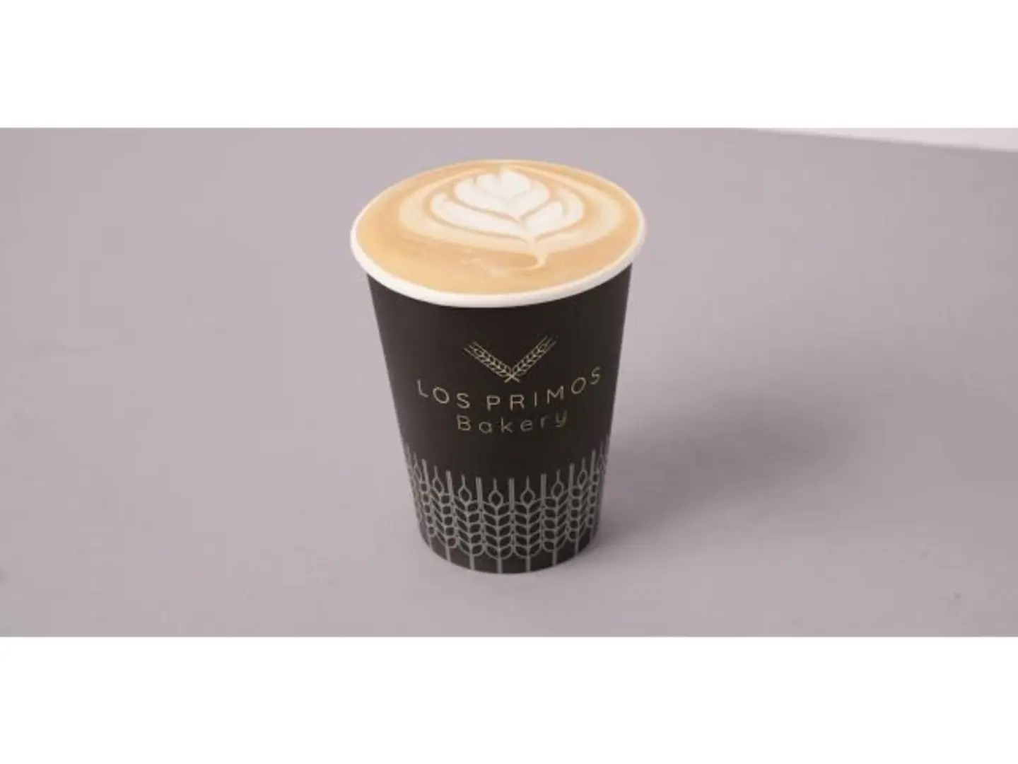 موكا بيضاء ساخنة