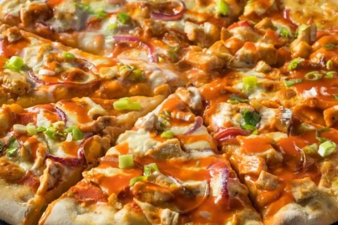 بيتزا دجاج وسط