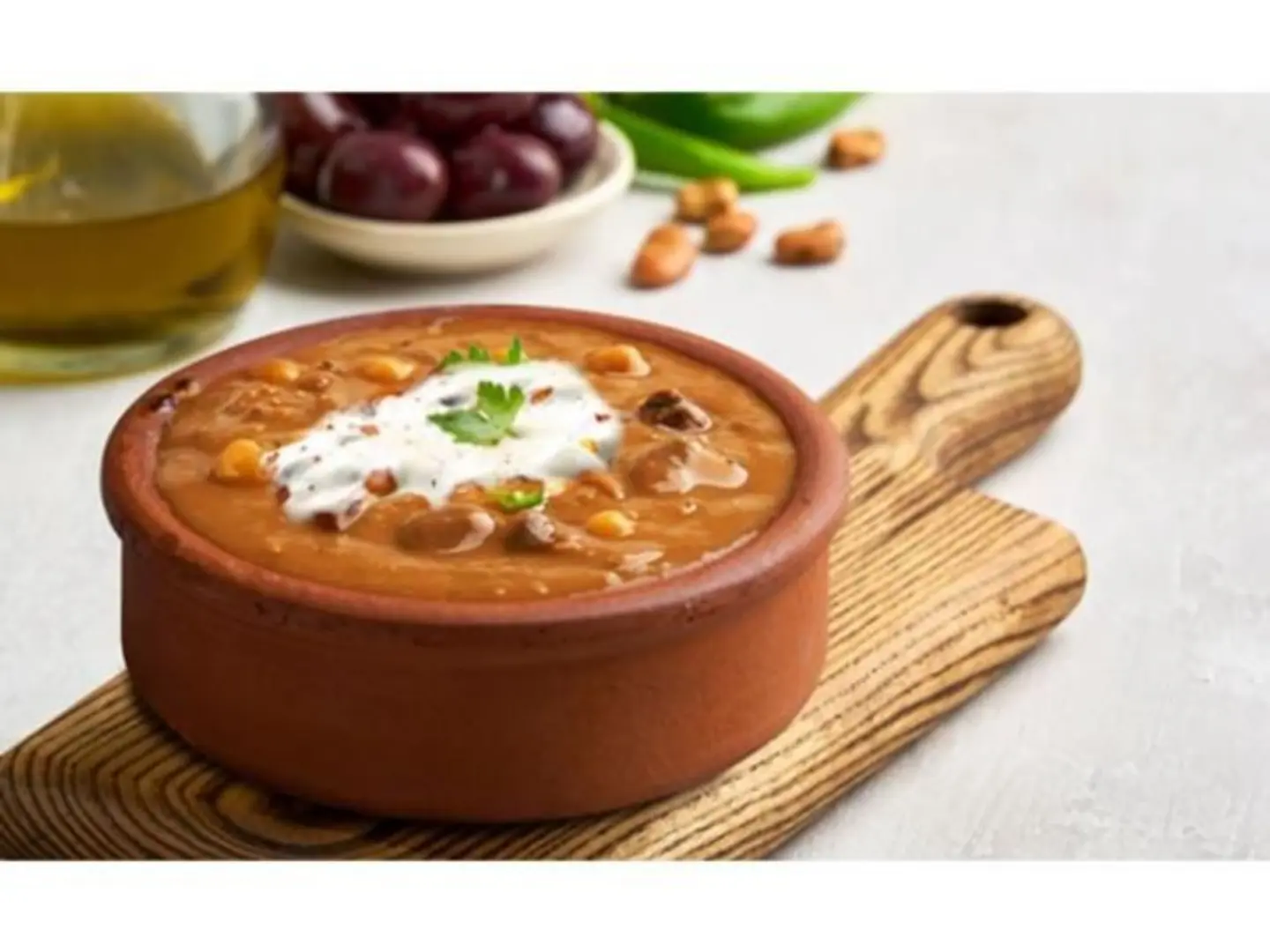 طبق فول بالقشطة