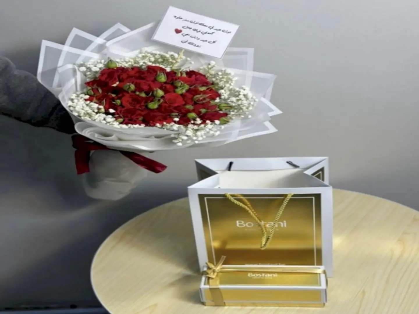 تنسيق ورد مع شوكلاتة بستاني 29