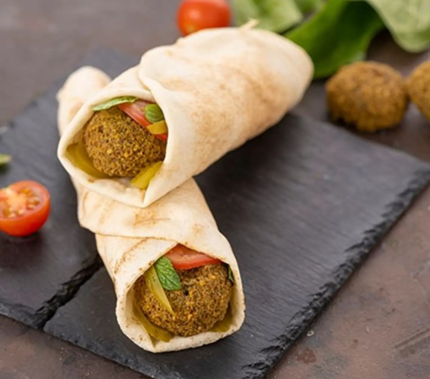 سندويش فلافل عادي