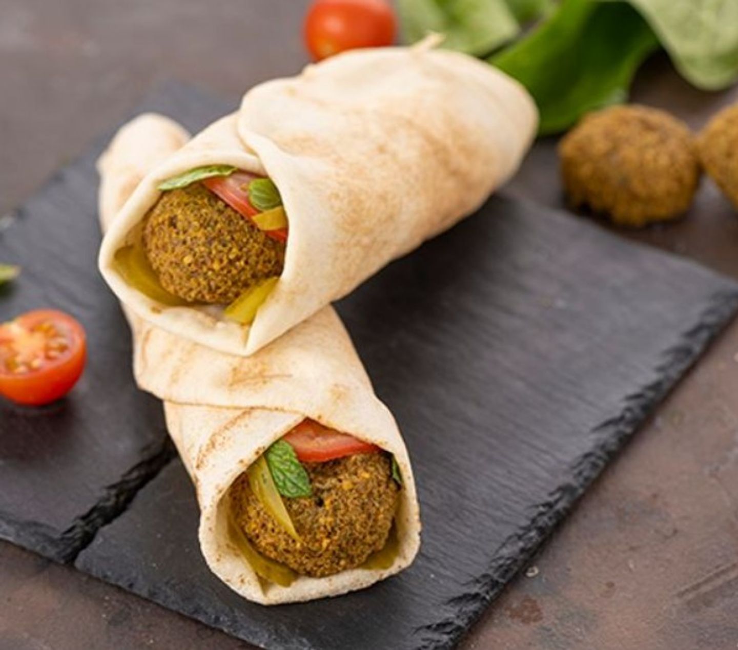 سندويش فلافل عادي
