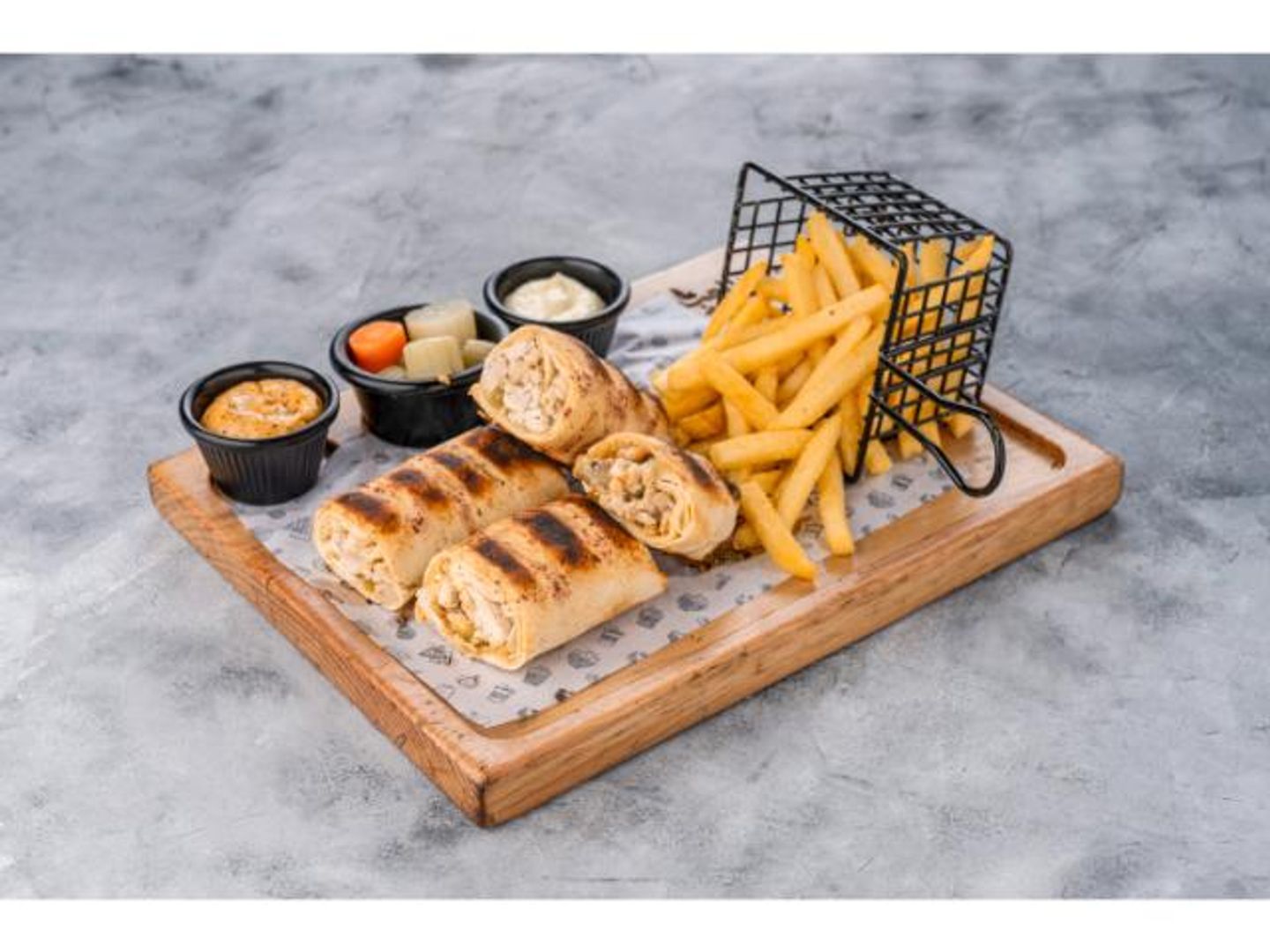Lebanese Chicken Sandwich Plate