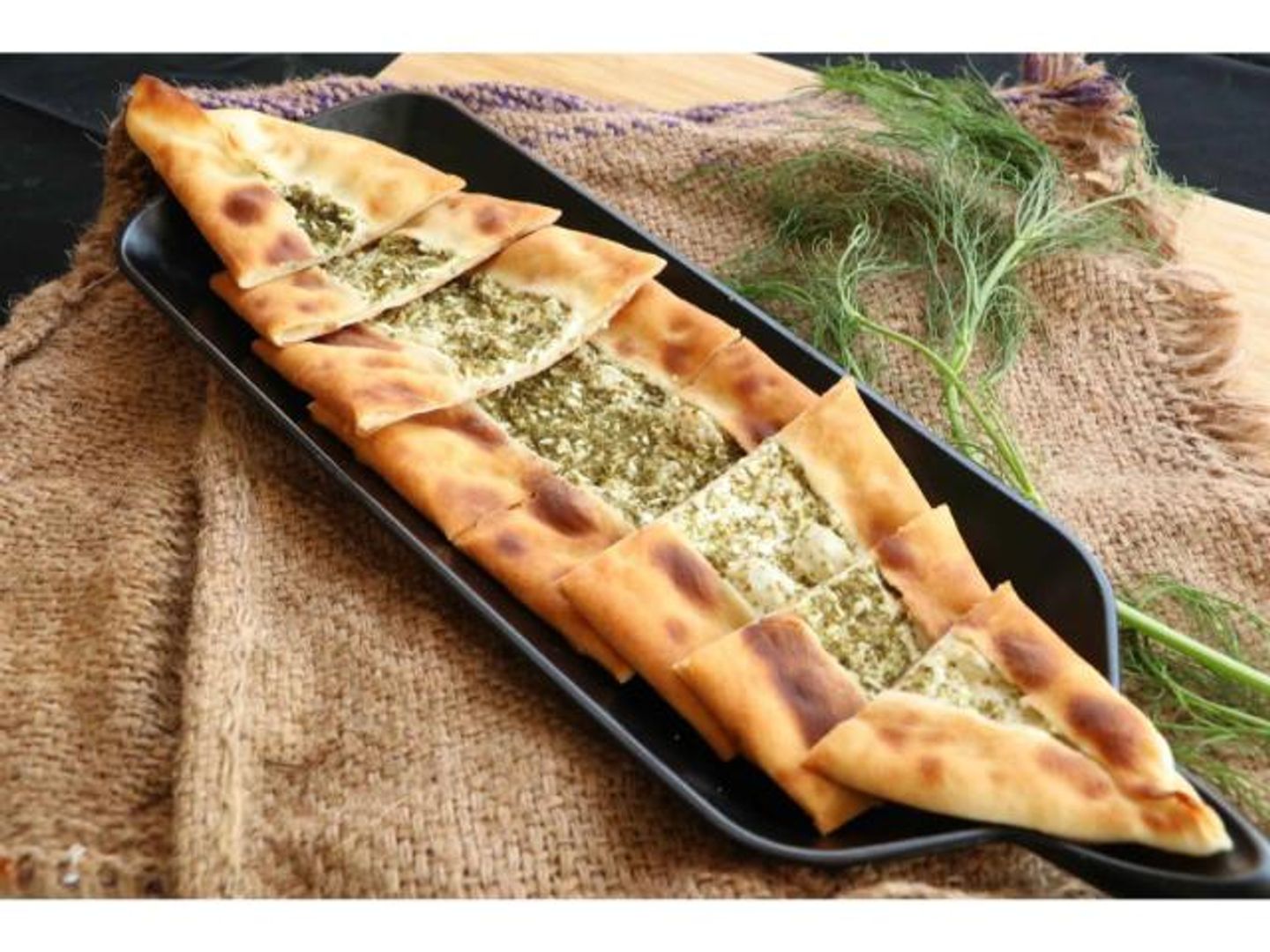فطائر لبنة بالزعتر