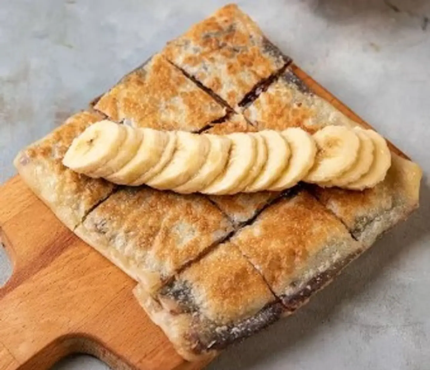 مطبق نوتيلا مع موز