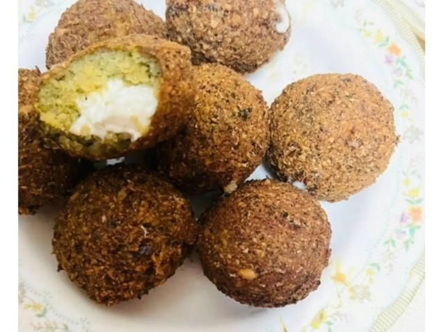Falafel With Cream Cheese 1 Piece